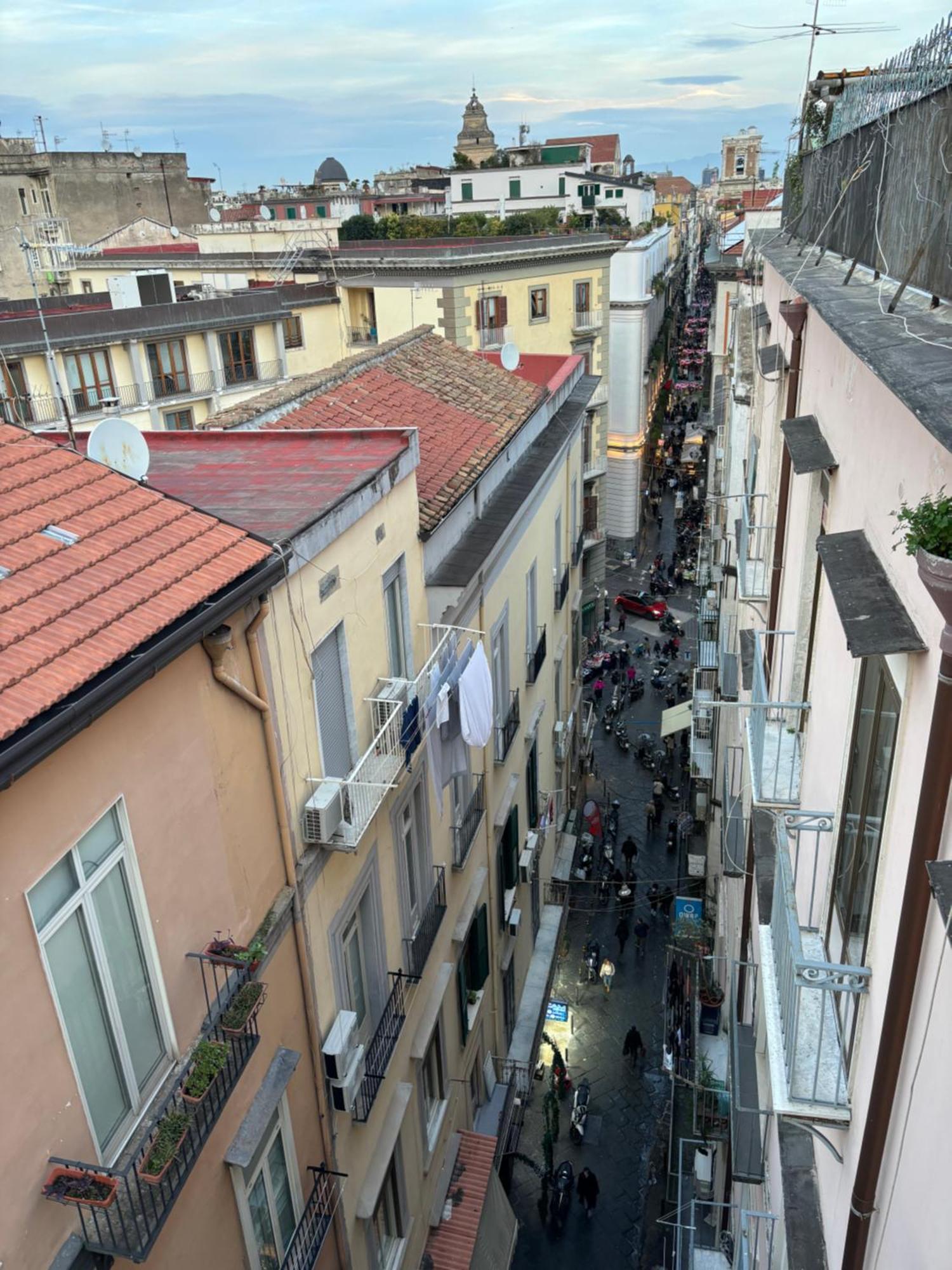 Oltre Naples